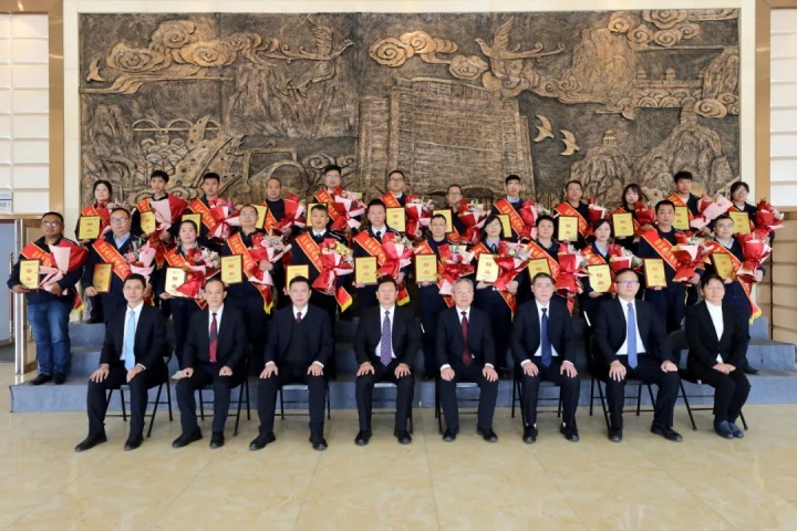 1882386703021346818.jpg 1882386703021346818.jpg